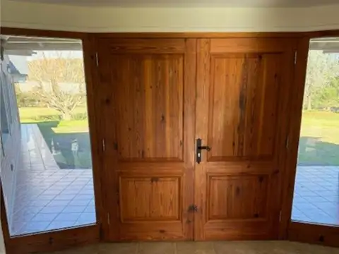 VENTA BENQUERENCIA IMPORTANTE CASA AL POLO