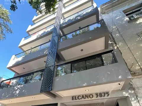 Av. Elcano 3875 y Charlone