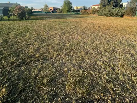LOTE EN VENTA EN HARAS SANTA MARIA(FONDO SIN VECINOS)