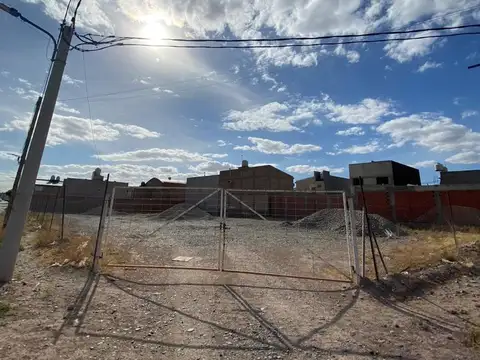 Terreno en Venta 25  mts Fondo