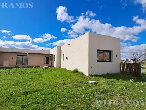Casa en Venta en San Sebastián, USD 138.000
