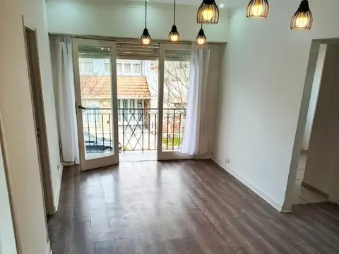 Depto Tipo Casa en Alquiler de 4 ambientes