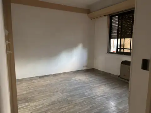 Pedernera 100, Piso 3