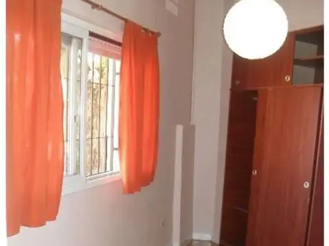 Depto Tipo Casa 2 ambientes con 1 baño