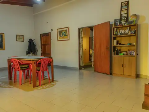 Casa en Venta en Chilavert, USD 89.000