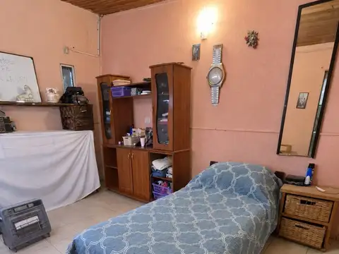 CASA EN VENTA CON LOCAL