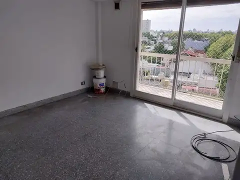 Departamento en Alquiler en Floresta, $ 650.000