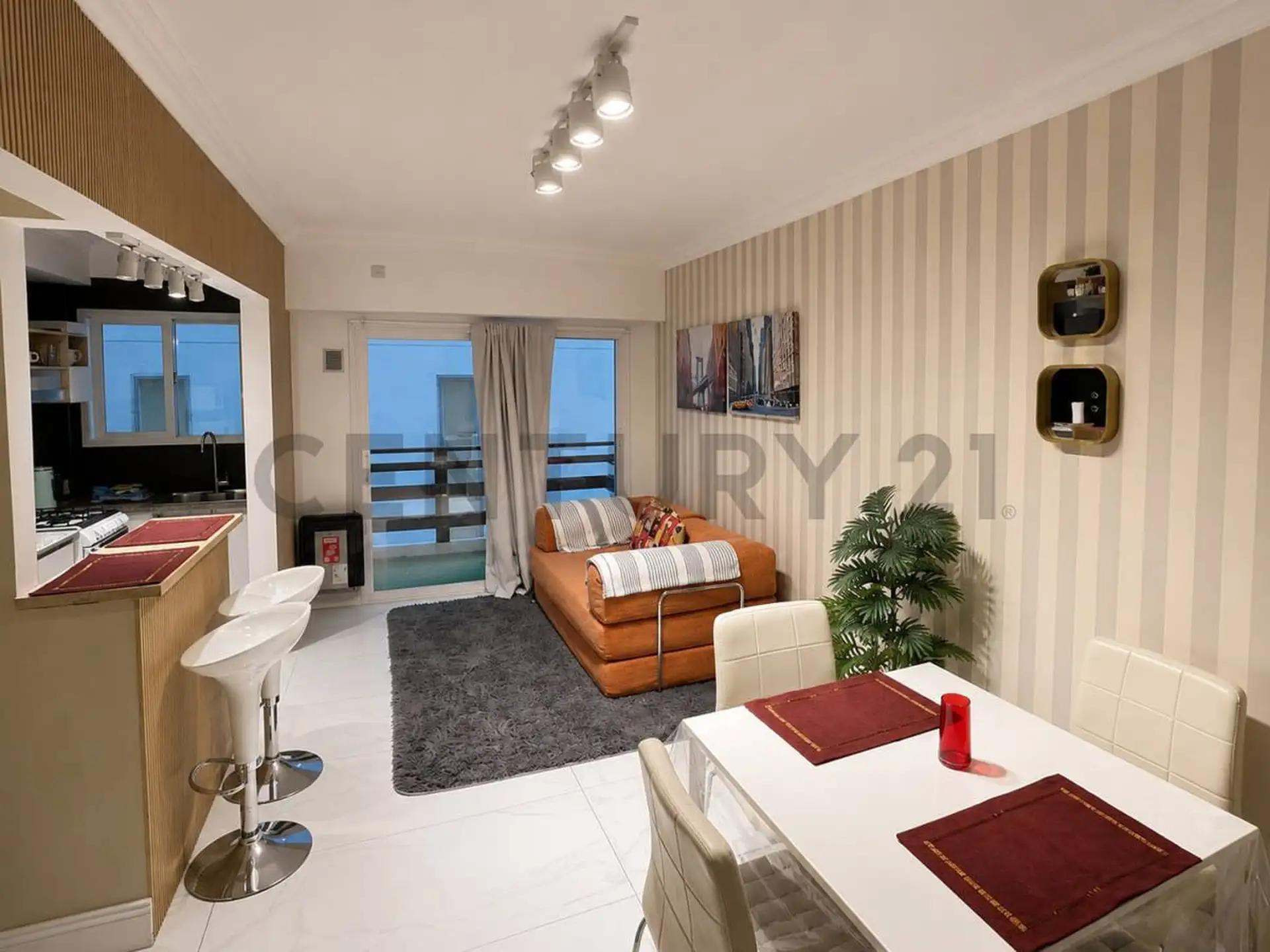 Depto 2 amb, 45m² reciclado con balcón — Stella Maris