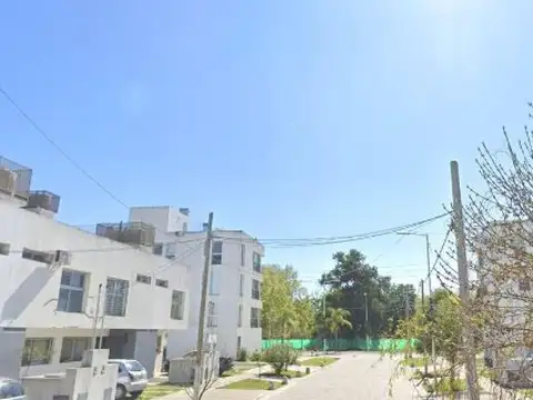 Los Inmigrantes y Avenida Félix Aguilar