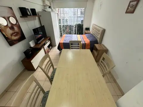 DEPARTAMENTO PARA USO PROFESIONAL CON BALCON FRANCES FRENTE