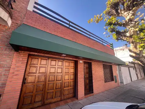 Casa 4 ambientes en Alquiler en Villa Maipu