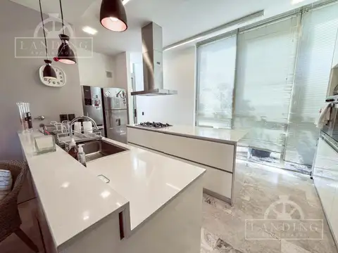 Casa en Venta al Oeste