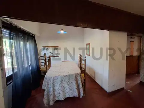 Calle 4 entre 439 y 437 100, Piso 0
