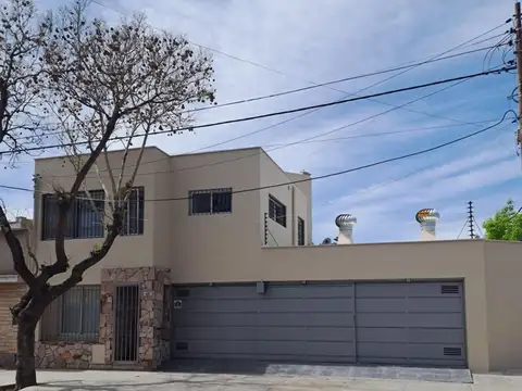 INCREÍBLE CASA + DEPARTAMENTO EN MAIPÚ