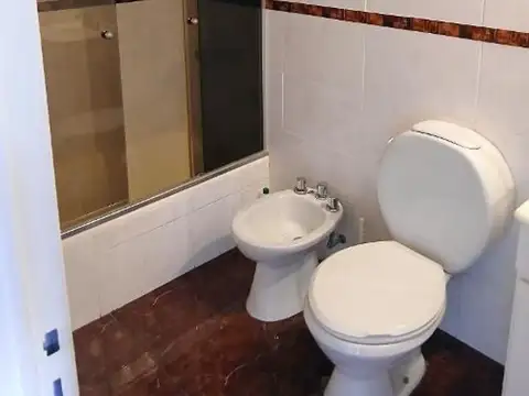 HERMOSO 4 AMB BALCON / COCHERA