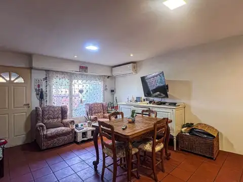 Venta Casa 3 Ambientes Barrio Libertad con Patio