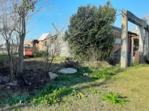 Terreno en Venta 40  mts Fondo