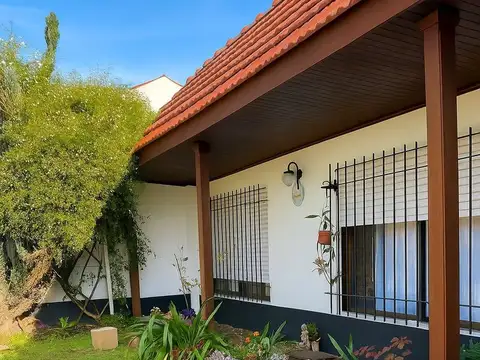 VENTA CASA + 2 DEPARTAMENTOS ITUZAINGÓ OPORTUNIDAD