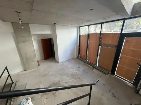 VENTA LOCAL RECOLETA A ESTRENAR