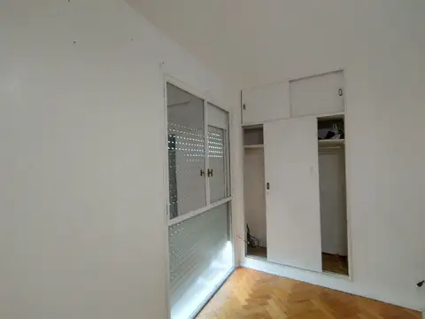 Departamento en Alquiler en Pompeya, $ 450.000