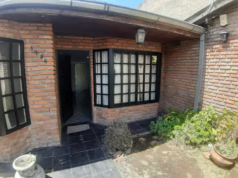 Venta Casa calle Pedro Lagrave, Pilar