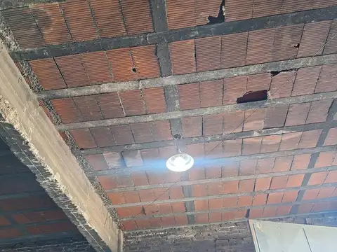 Galpon en Alquiler en Cinco Esquinas, $ 750.000