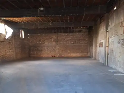 Galpon en Alquiler en Cinco Esquinas, $ 750.000