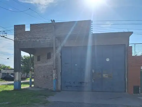 ALQUILO GALPON 200 M2 CASTELLANOS AL 3100