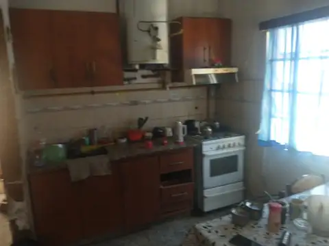 Casa 5 ambientes con 2 baños