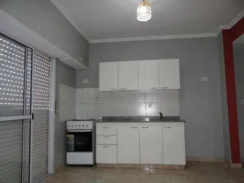 Departamento 2 amb al contra frente .con Balcón interno