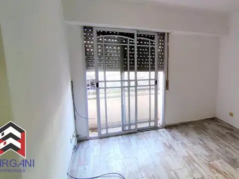 Villegas 100, Piso 2