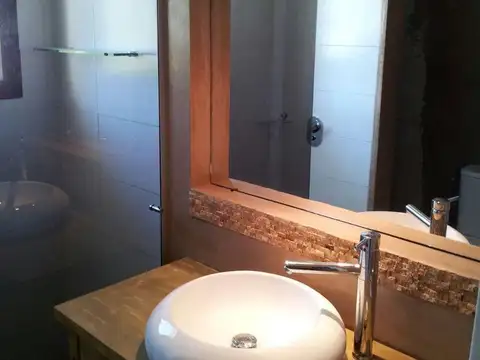 Casa en Alquiler en La Barra, USD 1.900