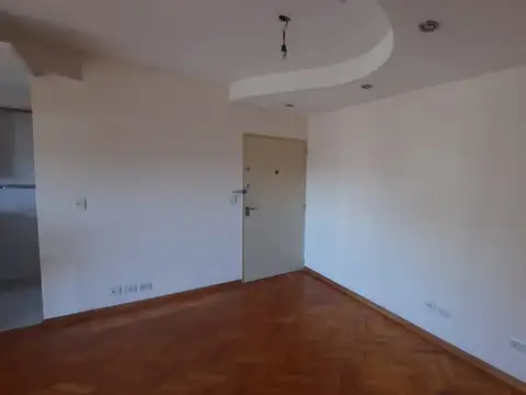 Pintor Alfredo Gramajo Gutiérrez 300, Piso 4