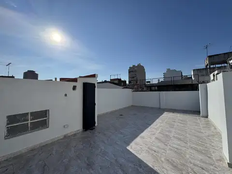 Depto Tipo Casa en Venta en Paternal, USD 189.000