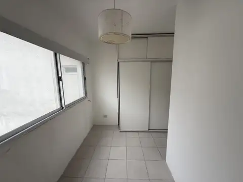Departamento 3 ambientes Bajas Expensas en Venta en Constitución