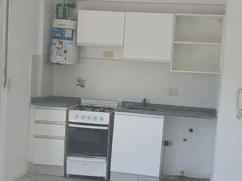 Departamento en Alquiler en Arroyito, $ 380.000