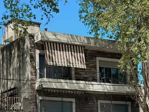 Juan Bautista Justo e/ Terrero y Manuel Ricardo Trelles