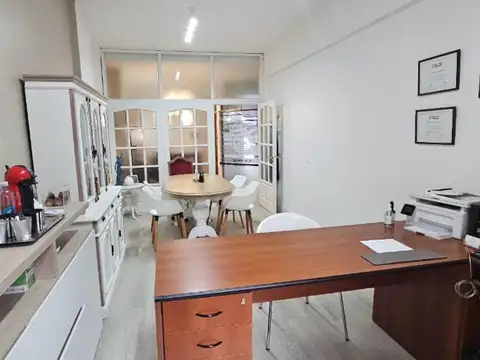 S. MARTÍN CENTRO - EXCELENTE OFICINA EN GALERIA