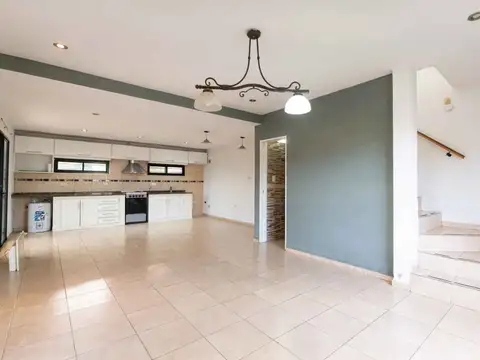 CASA EN ALQUILER EN CITY BELL