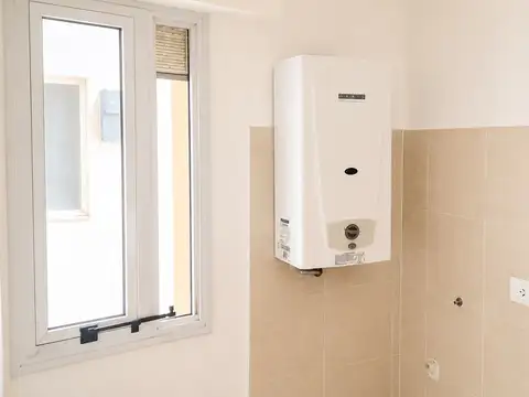 SE VENDE AMPLIO DEPTO 1 DORM B PUEYRREDON