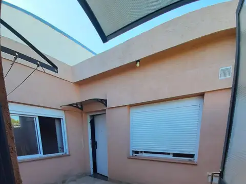 Depto Tipo Casa en Alquiler de 3 ambientes