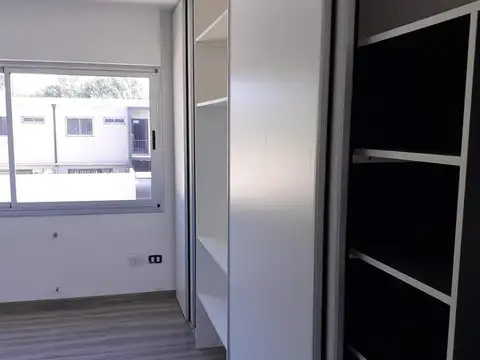 Departamento en Venta en Fisherton, USD 75.000