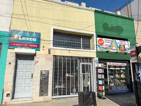 Casa + 2 locales en block - Banfield zona comercial