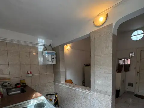 Casa 3 ambientes con 1 baño