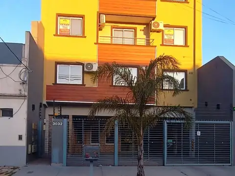 Departamento de dos ambientes en centro de San Justo.