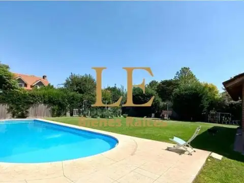 Casa en Alquiler en La Barra Village, USD 1.300