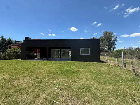 Casa en Alquiler de 3 dormitorios