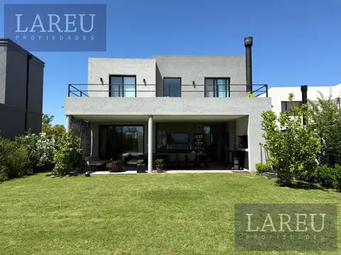 Barrio Santa Elena, Pilar Del Este