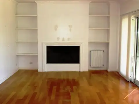 Casa en Alquiler de 4 dormitorios