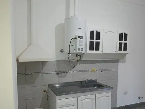 Depto Tipo Casa en Alquiler con 1 cocheras